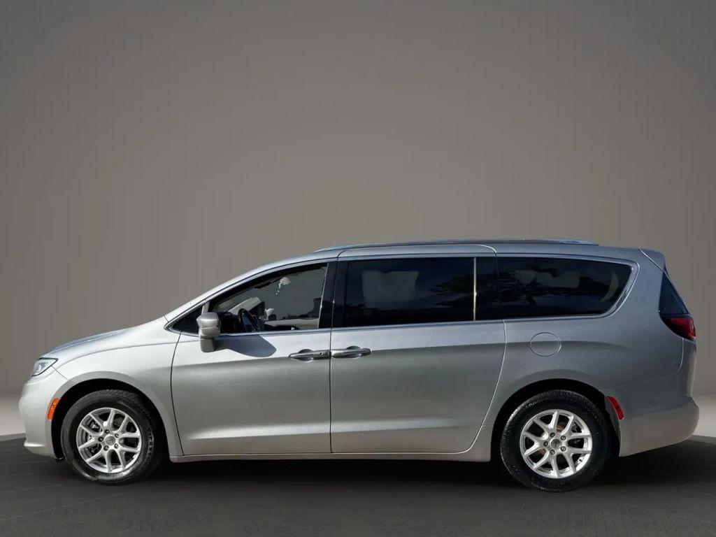 used 2021 Chrysler Pacifica car, priced at $19,495