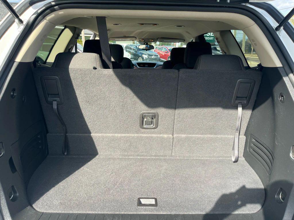 used 2017 Chevrolet Traverse car, priced at $14,995