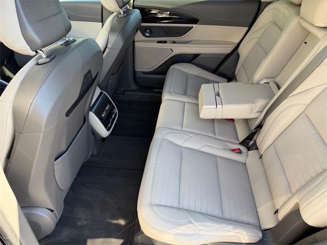 used 2025 Lincoln Nautilus car, priced at $55,999