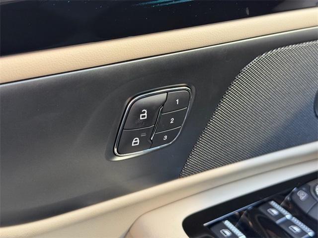 used 2025 Lincoln Nautilus car, priced at $55,999