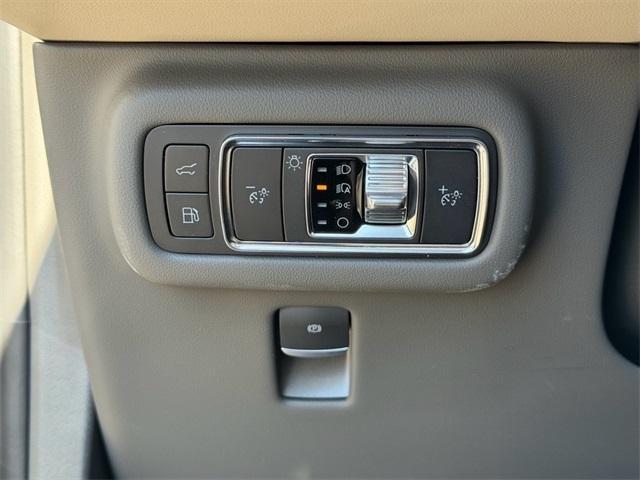 used 2025 Lincoln Nautilus car, priced at $55,999