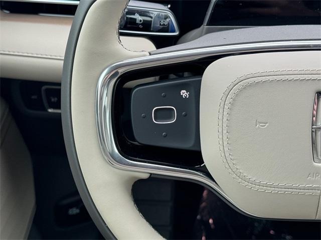 used 2025 Lincoln Nautilus car, priced at $57,985