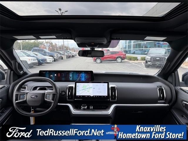 new 2025 Ford Expedition car, priced at $81,116