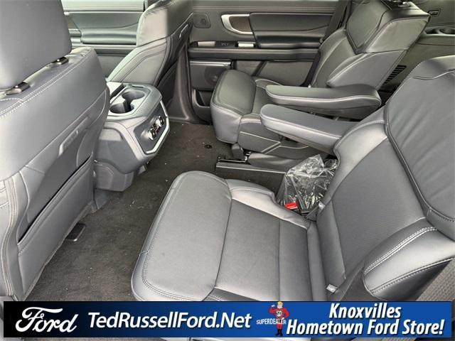 new 2025 Ford Expedition car, priced at $81,116