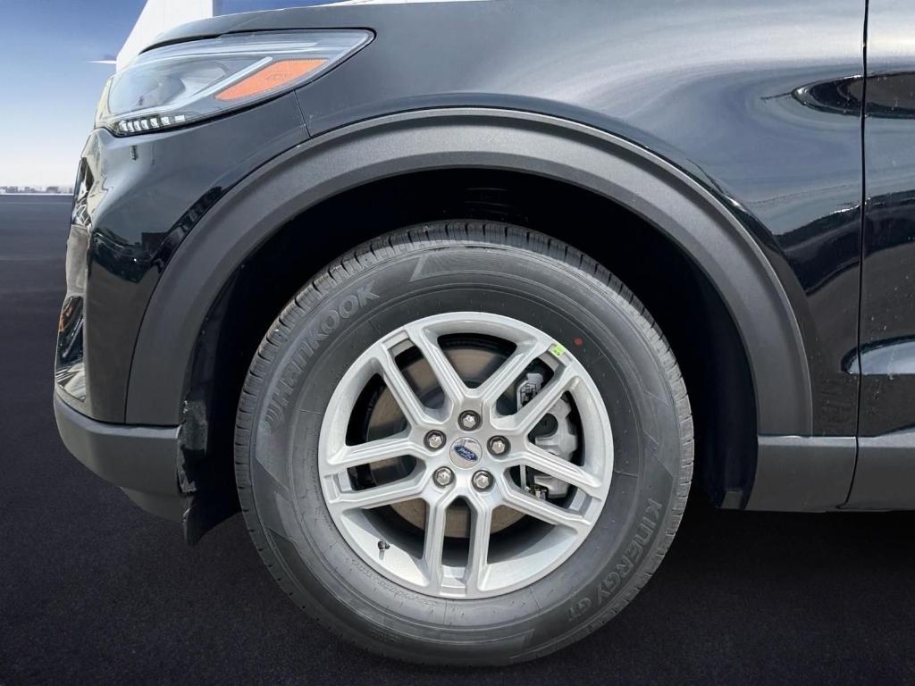new 2026 Ford Explorer car, priced at $39,970