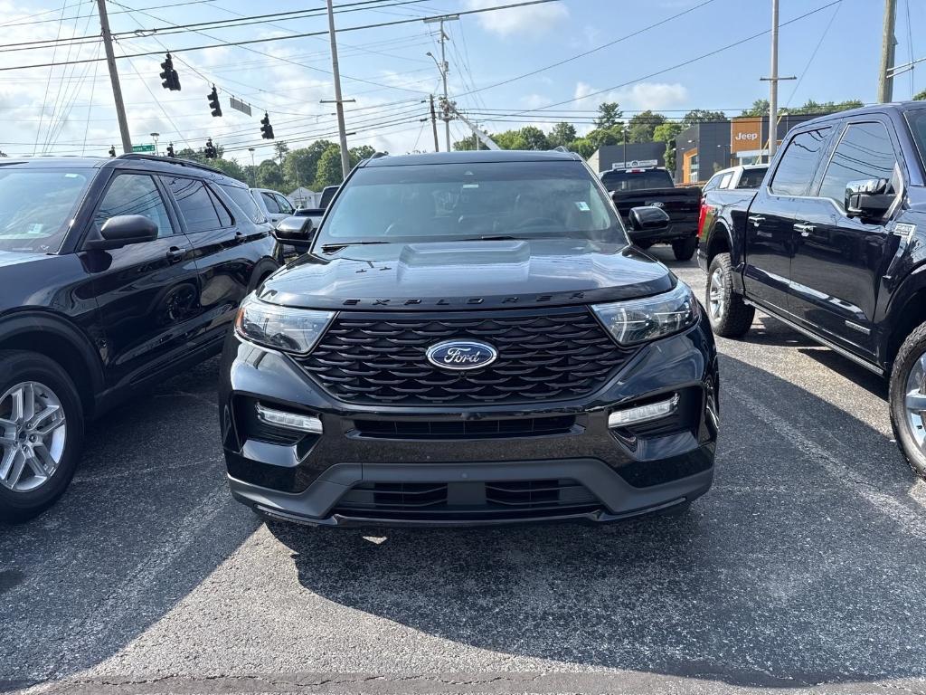 used 2023 Ford Explorer car, priced at $33,102