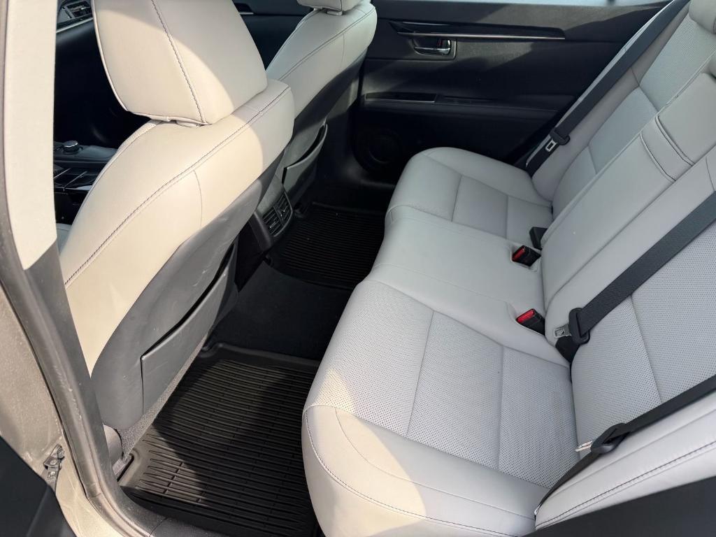 used 2018 Lexus ES 350 car, priced at $26,190