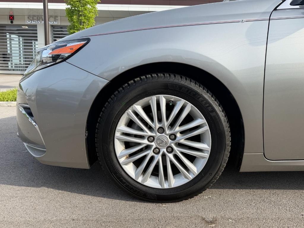 used 2018 Lexus ES 350 car, priced at $26,190
