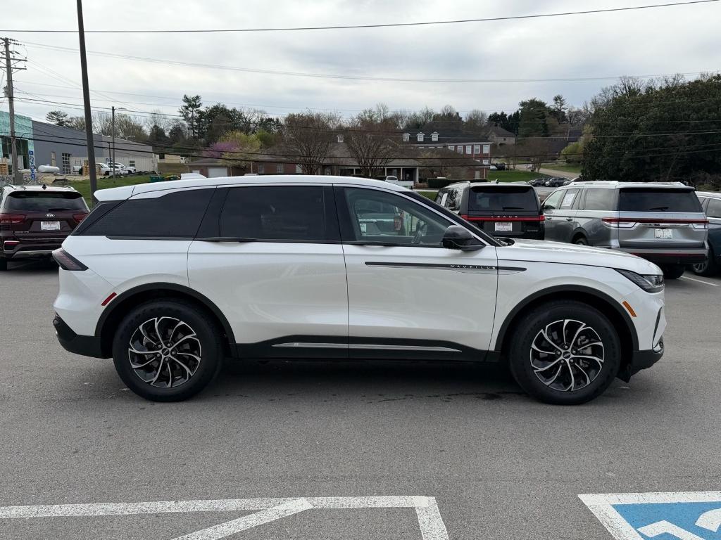 used 2025 Lincoln Nautilus car, priced at $50,999