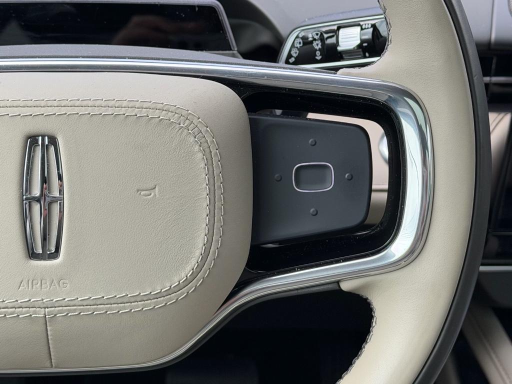 used 2025 Lincoln Nautilus car, priced at $50,999