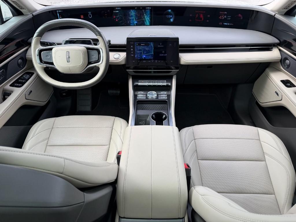 used 2025 Lincoln Nautilus car, priced at $50,999