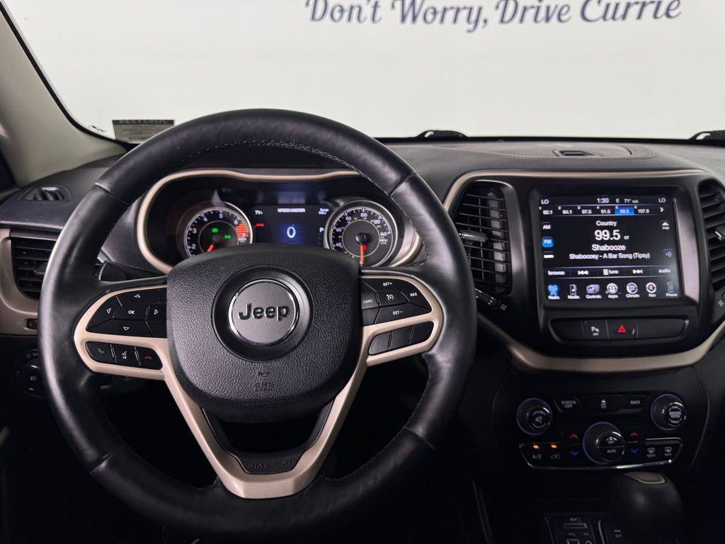 used 2018 Jeep Cherokee car, priced at $13,789
