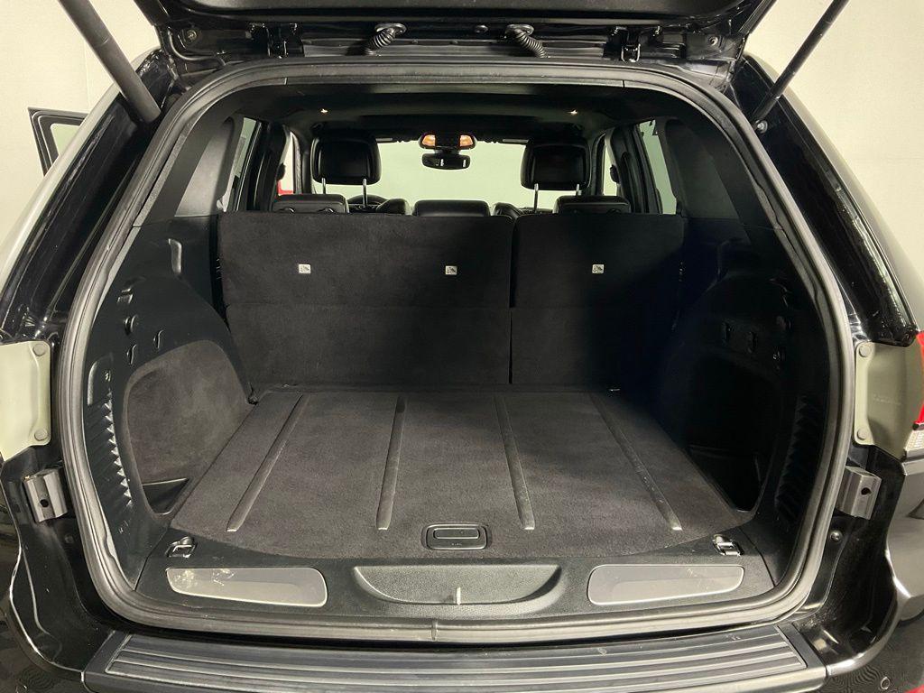 used 2017 Jeep Grand Cherokee car, priced at $16,879