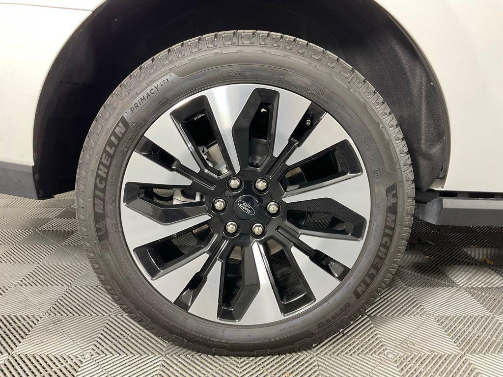new 2026 Ford Expedition car, priced at $75,420