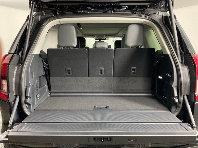 new 2025 Ford Expedition car, priced at $72,113