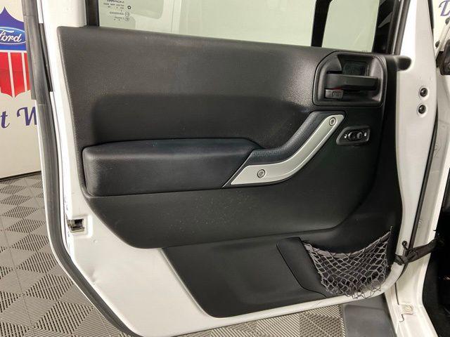 used 2014 Jeep Wrangler Unlimited car, priced at $15,998