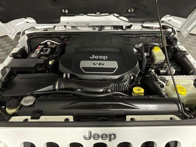 used 2014 Jeep Wrangler Unlimited car, priced at $15,998