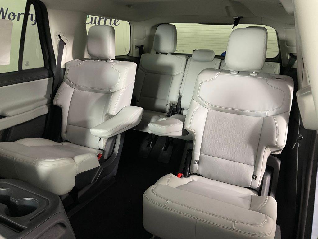 new 2026 Ford Expedition car, priced at $82,124