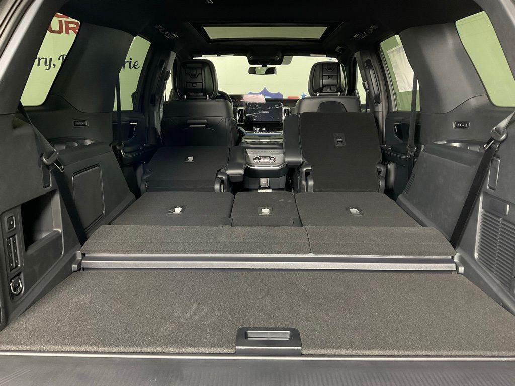 new 2026 Ford Expedition car, priced at $76,948