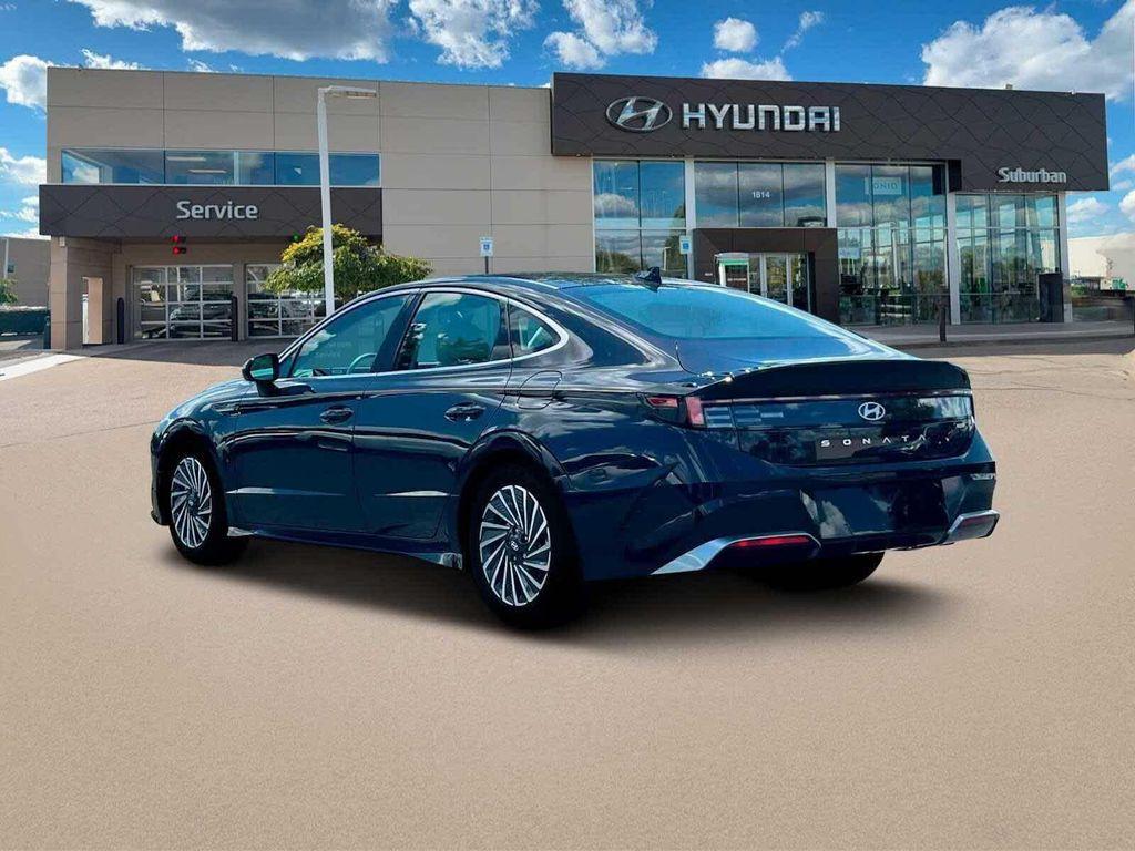 new 2025 Hyundai Sonata Hybrid car, priced at $31,825