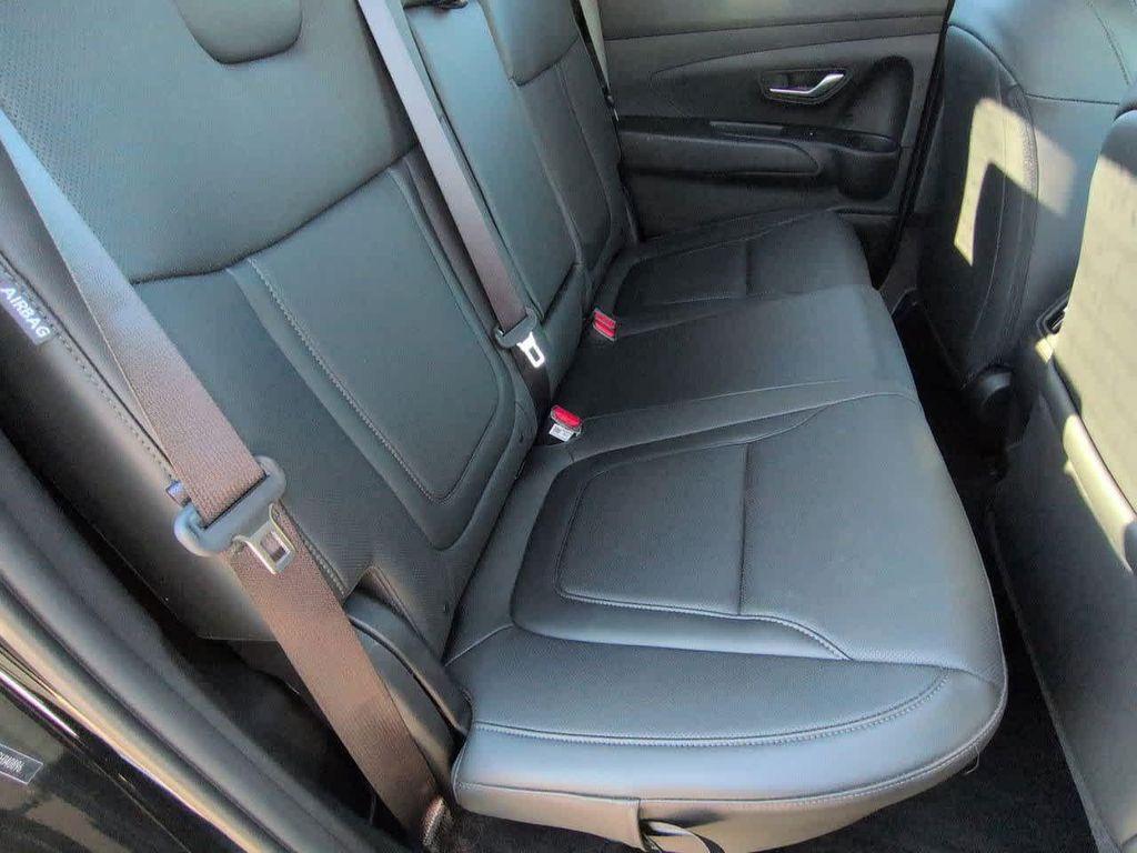 used 2025 Hyundai SANTA CRUZ car, priced at $27,000