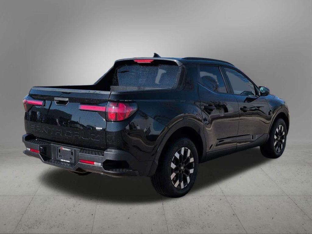 used 2025 Hyundai SANTA CRUZ car, priced at $27,000