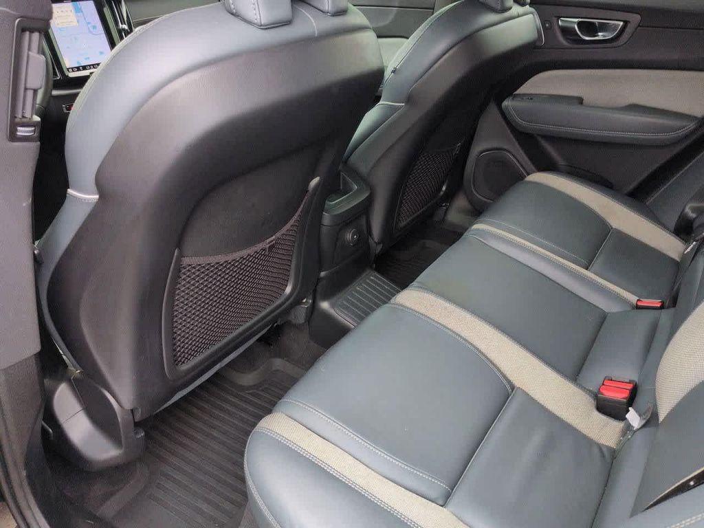 used 2022 Volvo XC60 Recharge Plug-In Hybrid car, priced at $32,856