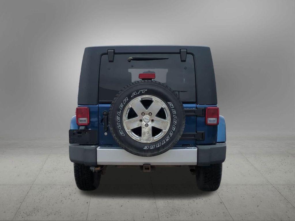 used 2009 Jeep Wrangler Unlimited car, priced at $9,500