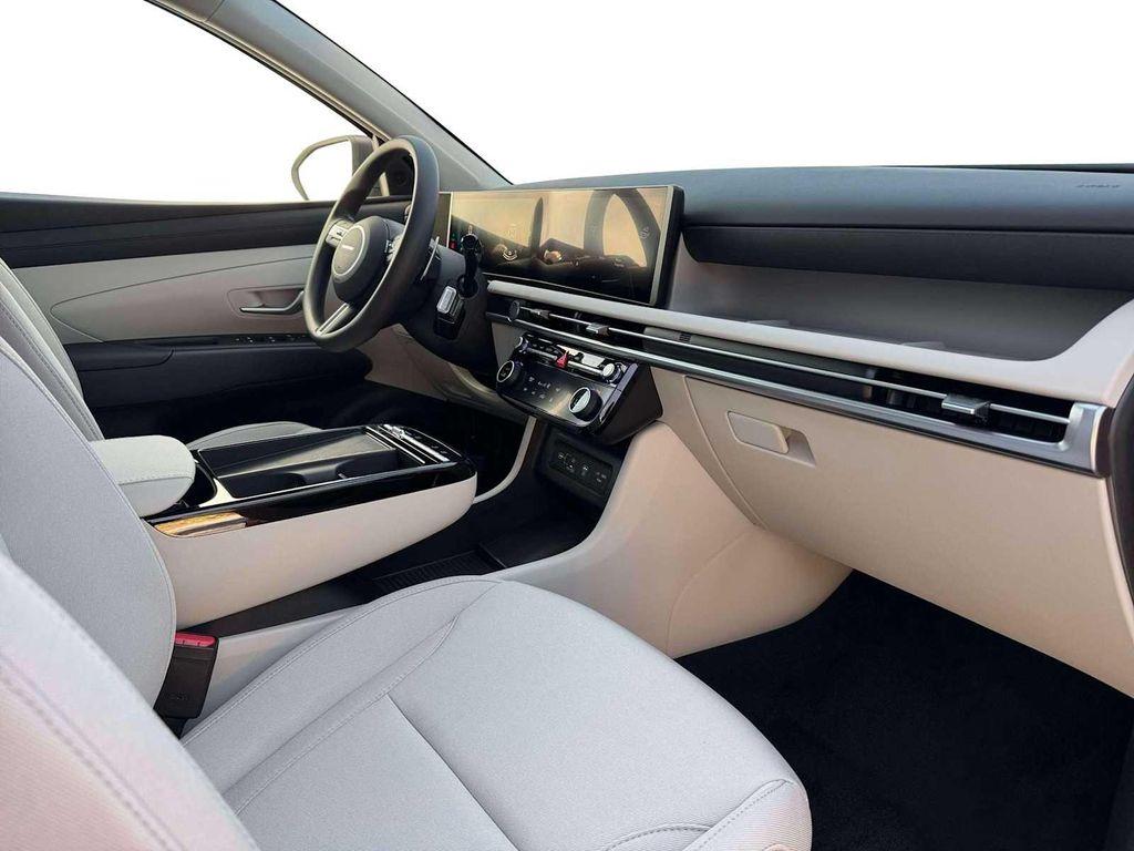new 2026 Hyundai TUCSON Hybrid car, priced at $33,625