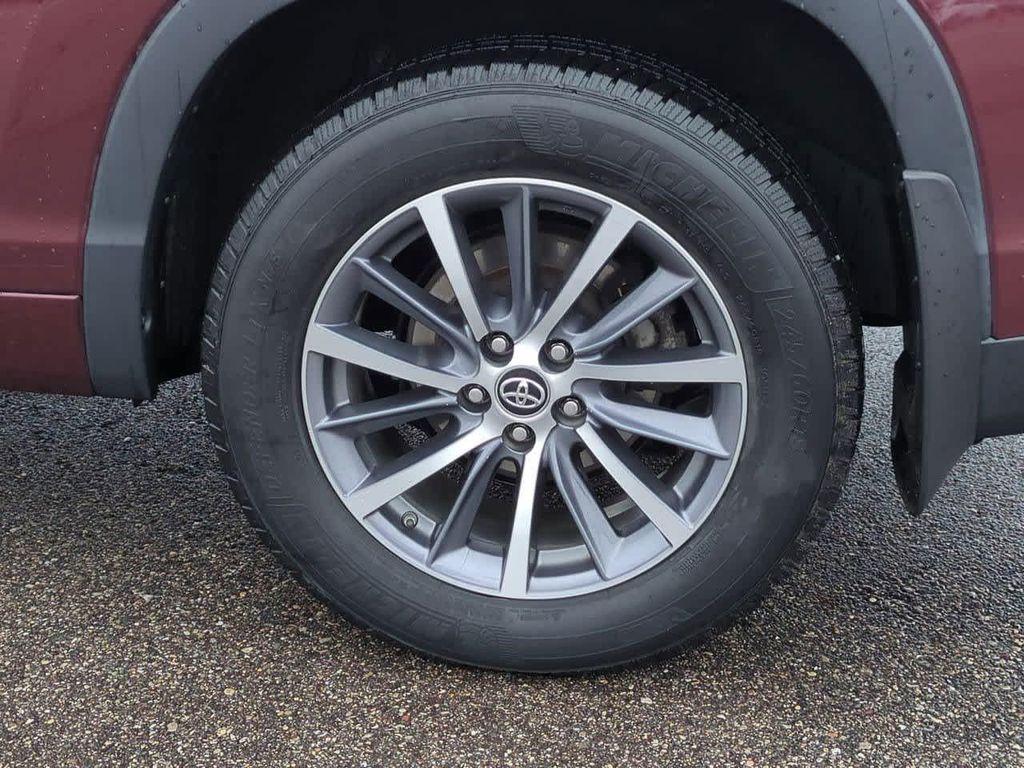 used 2017 Toyota Highlander car, priced at $23,336