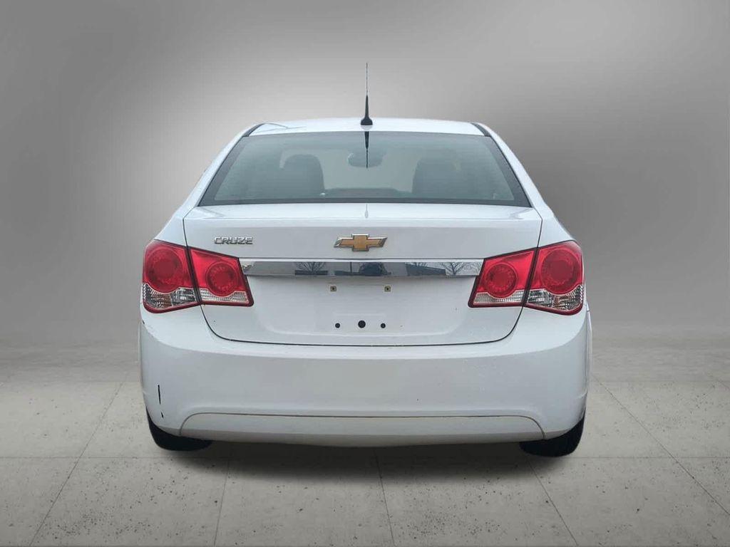 used 2013 Chevrolet Cruze car, priced at $3,900