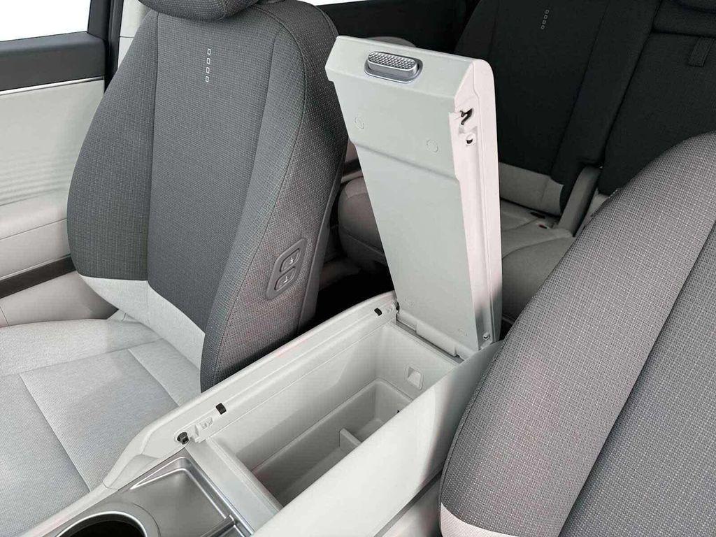 new 2026 Hyundai IONIQ 9 car, priced at $55,771