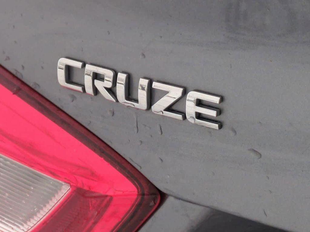 used 2018 Chevrolet Cruze car, priced at $10,500