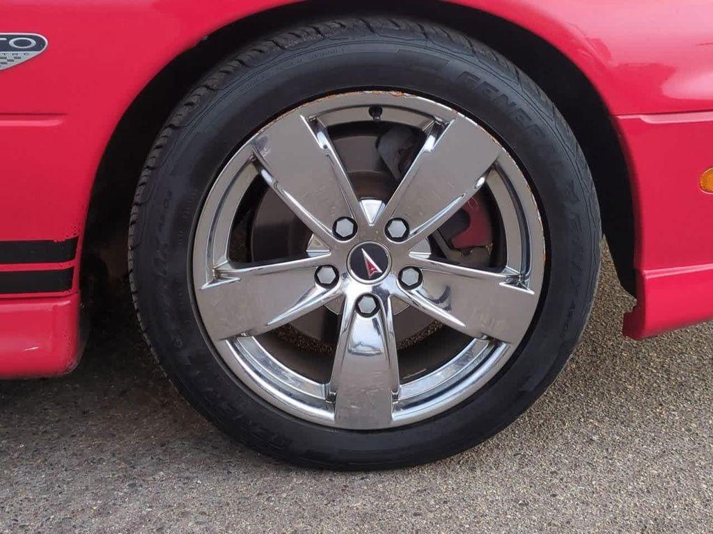 used 2005 Pontiac GTO car, priced at $11,800