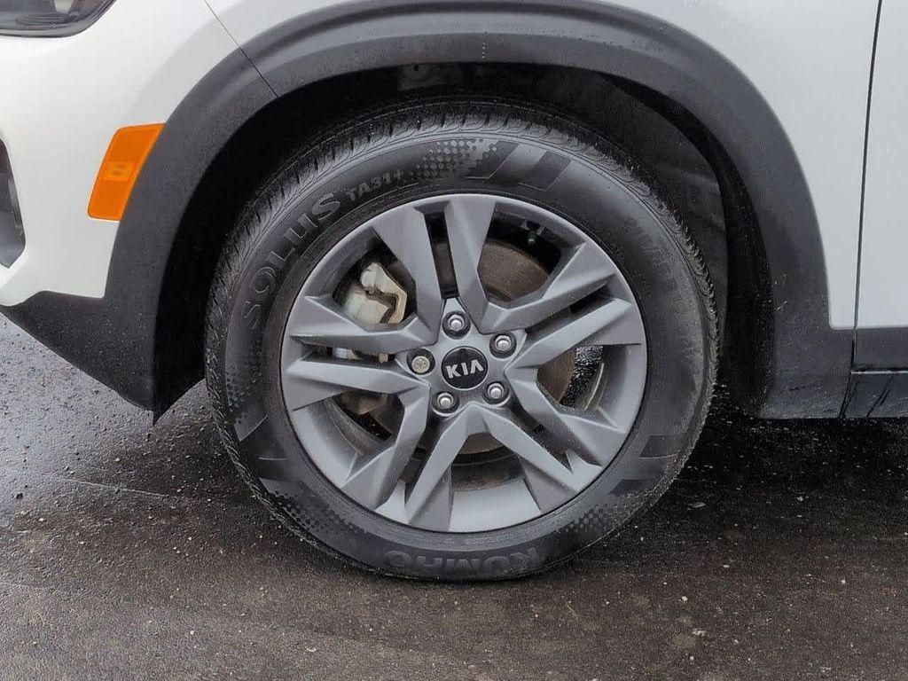 used 2023 Kia Seltos car, priced at $22,630