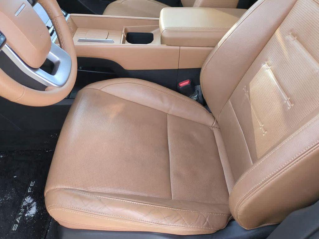 used 2025 Hyundai Santa Fe car, priced at $35,900