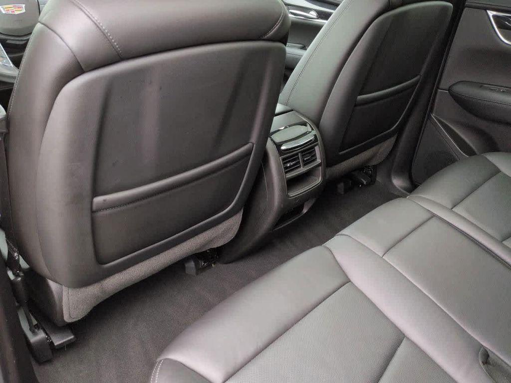 used 2020 Cadillac XT5 car, priced at $15,000