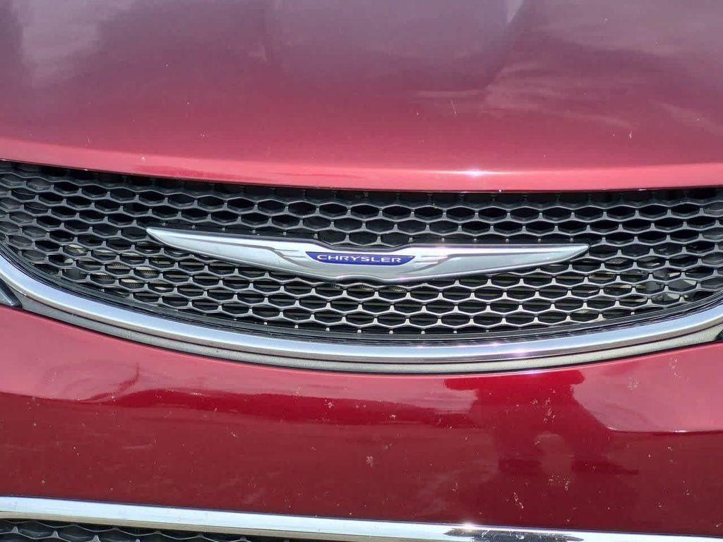 used 2020 Chrysler Pacifica car, priced at $23,776