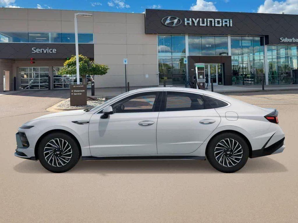 new 2026 Hyundai Sonata Hybrid car, priced at $34,061
