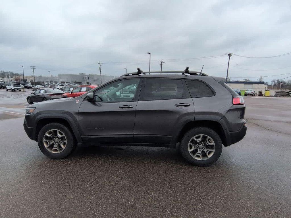 used 2019 Jeep Cherokee car, priced at $8,280