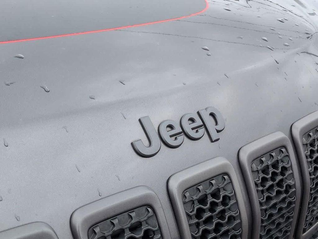 used 2019 Jeep Cherokee car, priced at $8,280