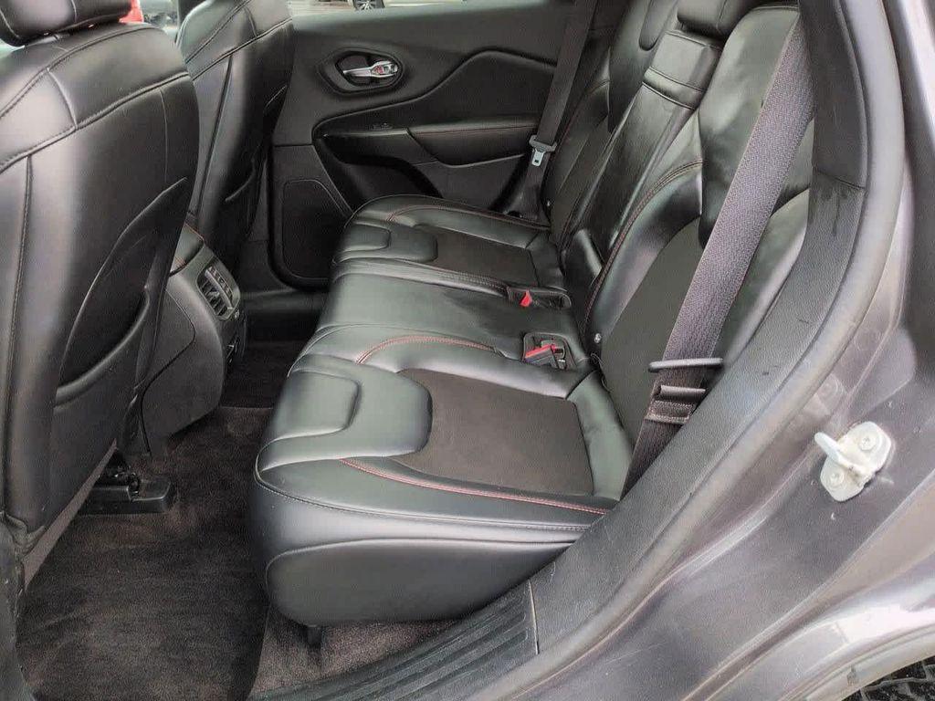 used 2019 Jeep Cherokee car, priced at $8,280