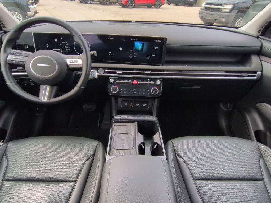 used 2025 Hyundai TUCSON Hybrid car, priced at $35,000