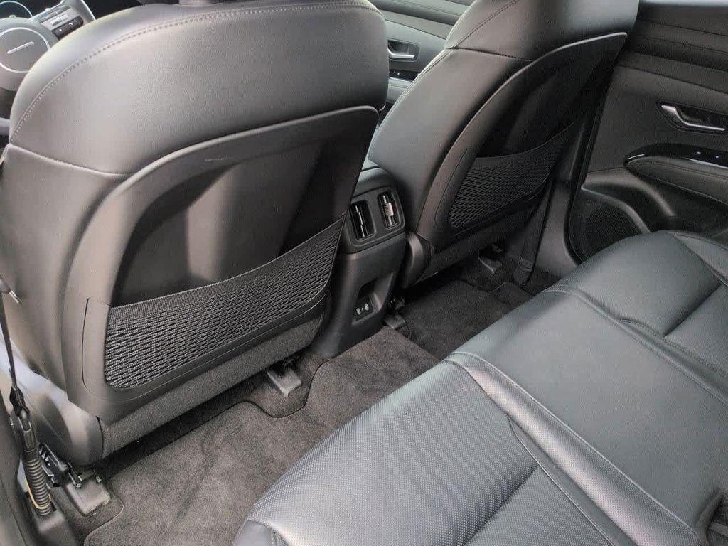 used 2025 Hyundai TUCSON Hybrid car, priced at $35,000