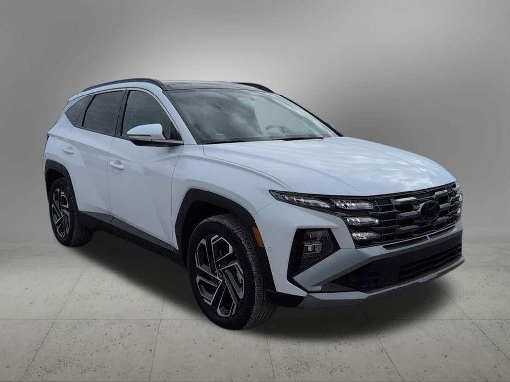 used 2025 Hyundai TUCSON Hybrid car, priced at $35,000