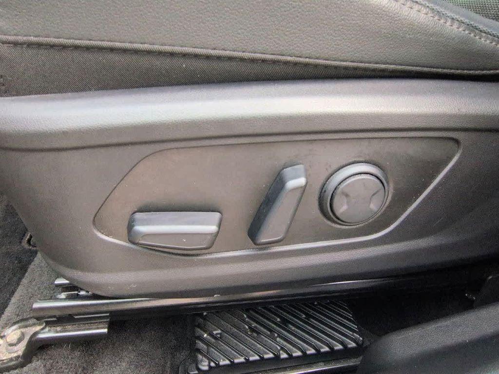 used 2025 Hyundai TUCSON Hybrid car, priced at $35,000