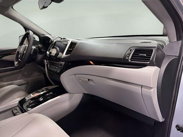 used 2017 Honda Pilot car, priced at $14,400