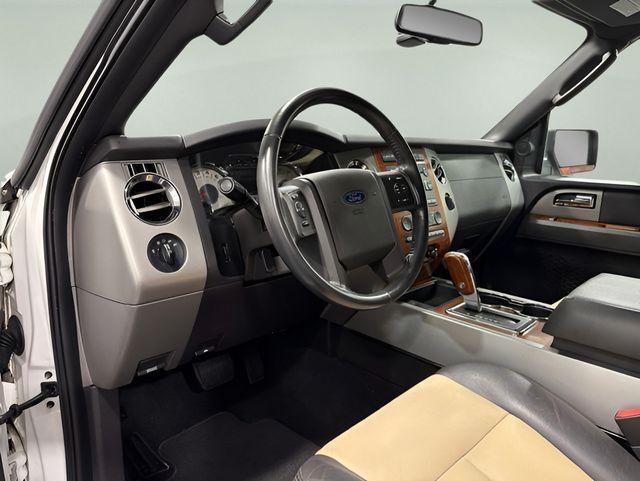 used 2007 Ford Expedition car, priced at $10,900