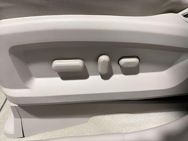 used 2014 Lincoln MKX car, priced at $16,000