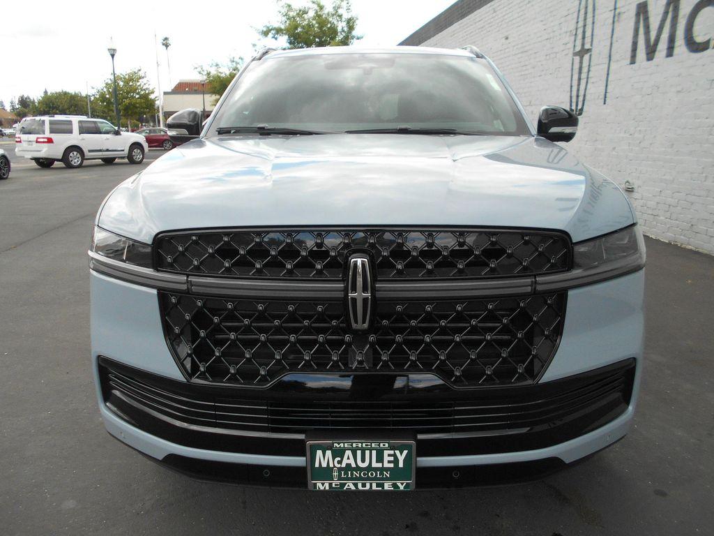 new 2026 Lincoln Navigator car, priced at $115,885